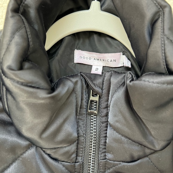 Good American cropped satin quilted puffer jacket black small 2 - Picture 7 of 8